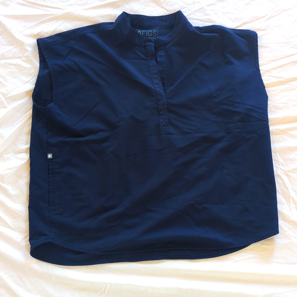 Figs Rafaela Oversized Scrub Top In Navy Blue Size XL